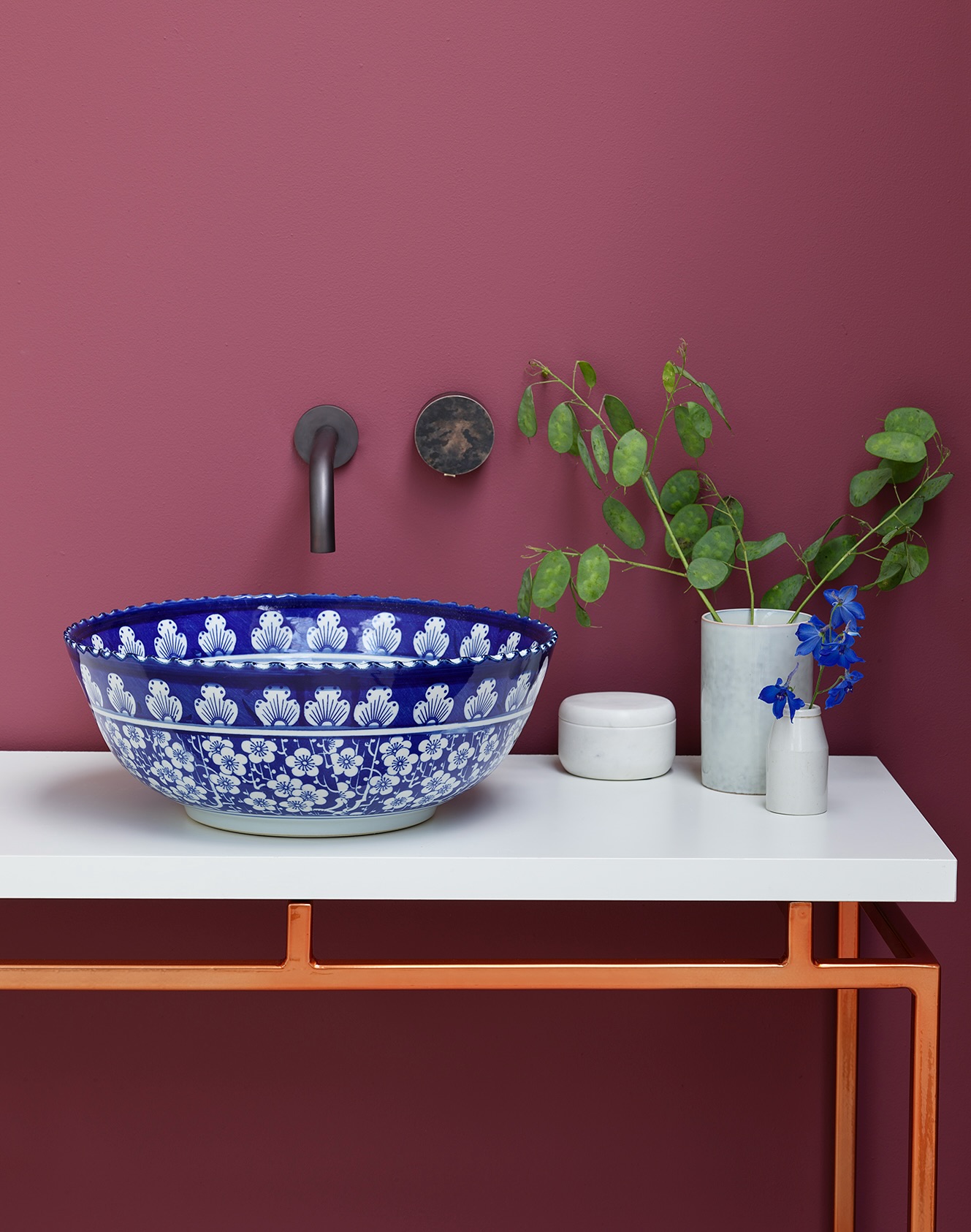 ✨ The Lorelei Basin ✨ A striking fusion of tradition and modern design. The Lorelei basin features...