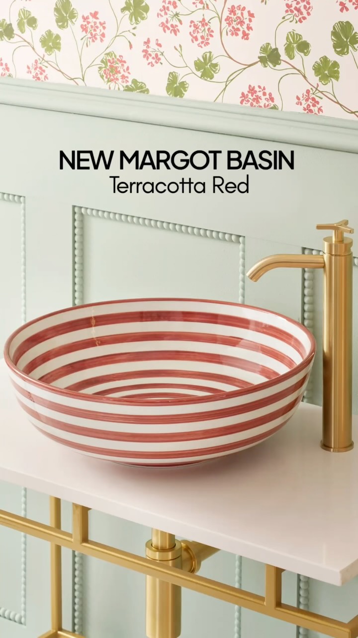 Introducing the new Margot – Terracotta Red countertop basin❤️ Hand-painted with concentric...