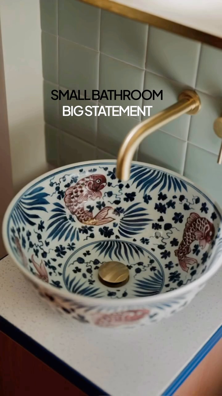 A downstairs loo may be small, but that doesn’t mean it has to play it safe ✨ The Jemima basin is...