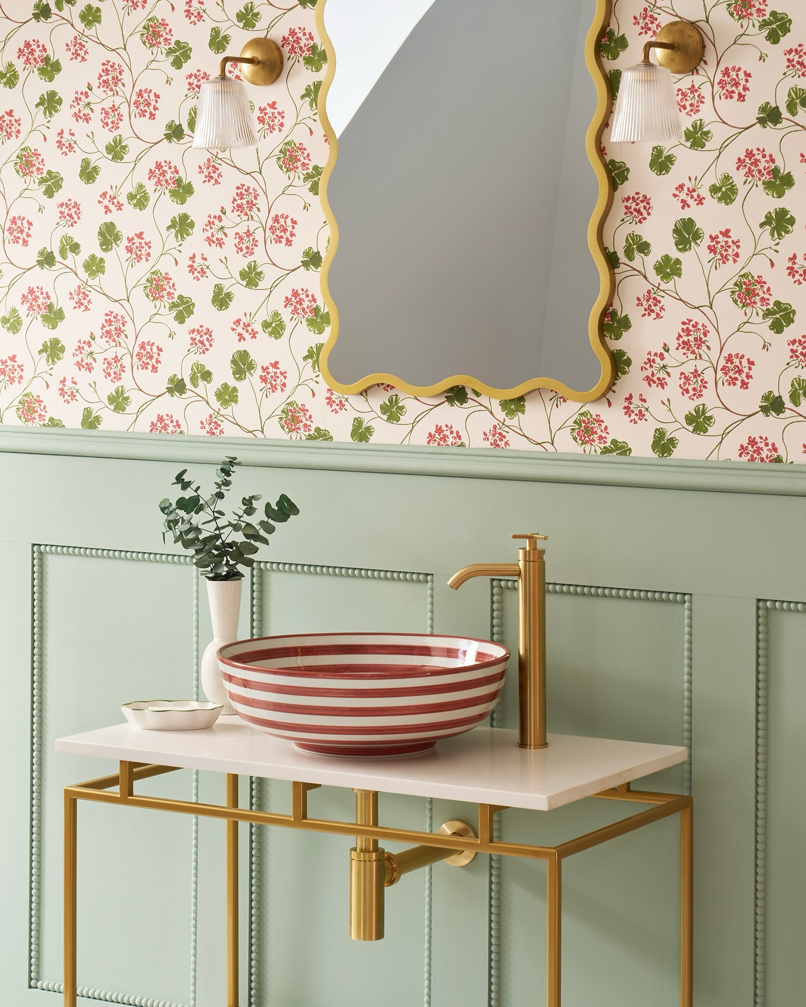 Which Margot stripe is your favourite? Swipe to view them all → ❤️💚💙 The Margot basin brings the...